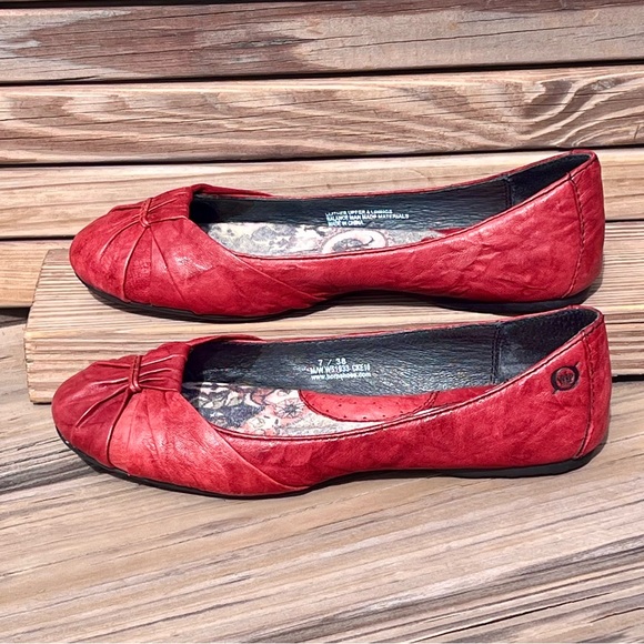 •Born Sz 7 Red Leather Ballet Flats! EUC! - Picture 3 of 15